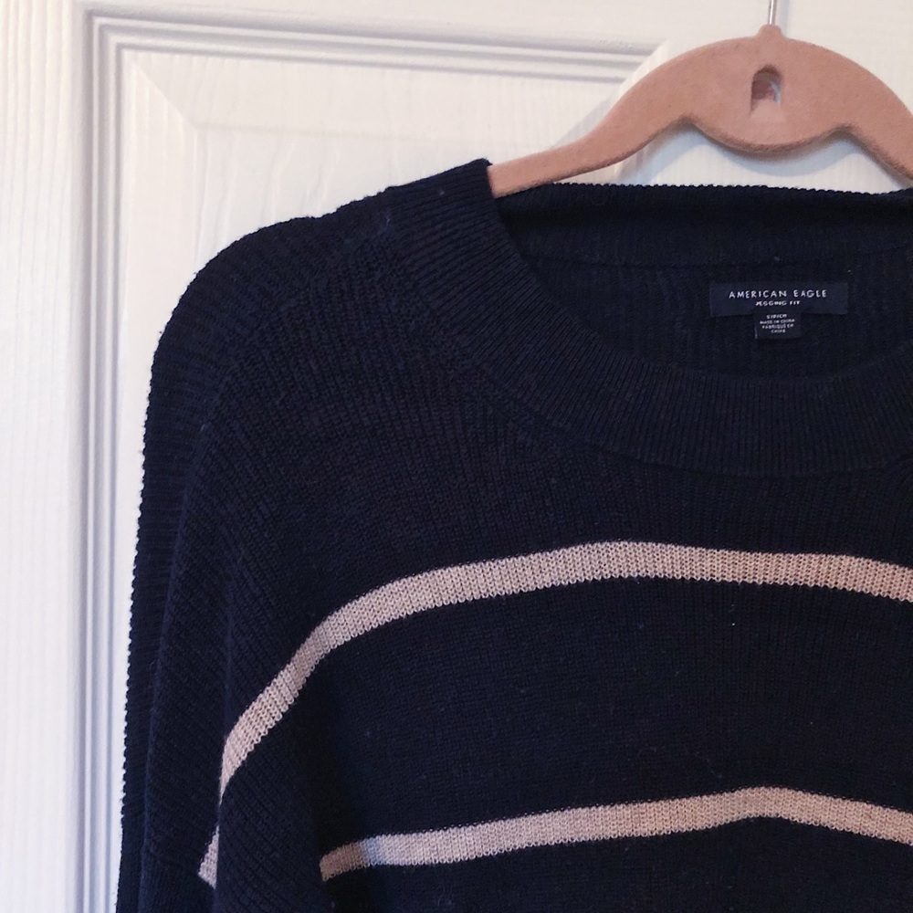 American Eagle Slouchy Jegging Fit Sweater - Picture 2 of 2